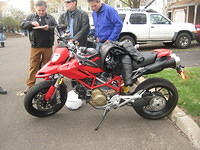 Gary's Ducati<br>
...courtesy of Duran Goodyear